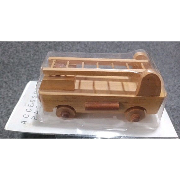 The Danbury Mint "David" Fire Chief Porcelain Doll By Elke Hutchens Vintage VTG - Picture 3 of 16